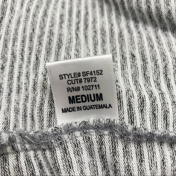 Gibson Convertible Cowl Neckline Cozy Tunic In Gray/Ivory Stripe Size Medium NWT - Picture 4 of 5